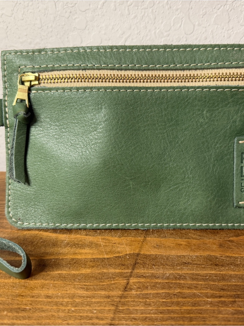 Portland. Leather Co Wristlet Clutch in Green